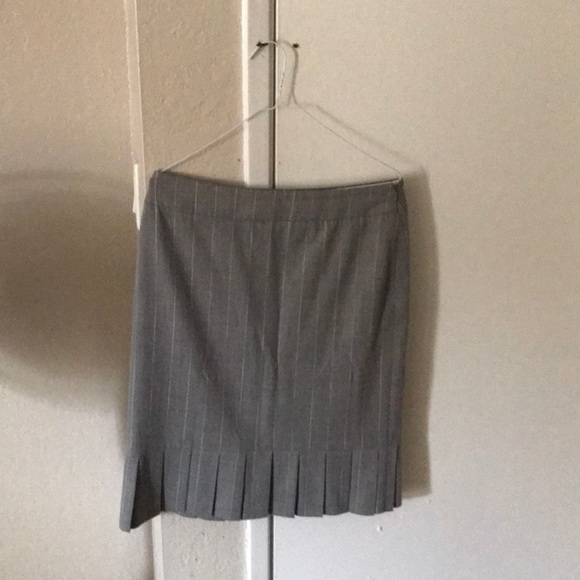 Classiques Entier Women’s Suits - Picture 4 of 4